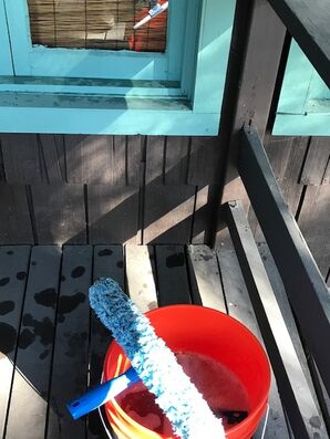 Window Cleaning in Huntington Beach, CA (1)