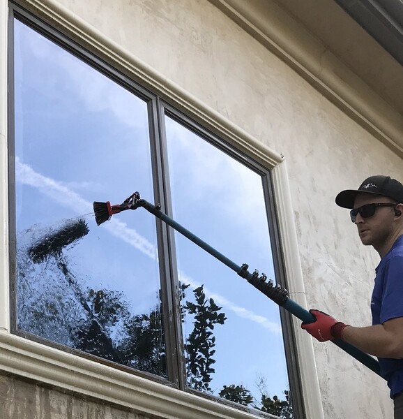 Window Cleaning Services in Costa Mesa, CA (1)